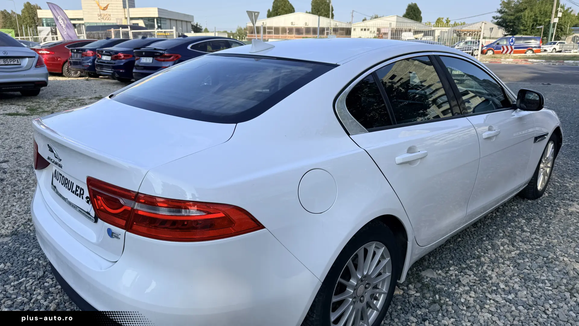 5000e avans si 4000e in rate directe