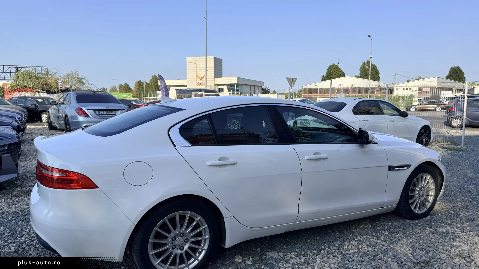 5000e avans si 4000e in rate directe