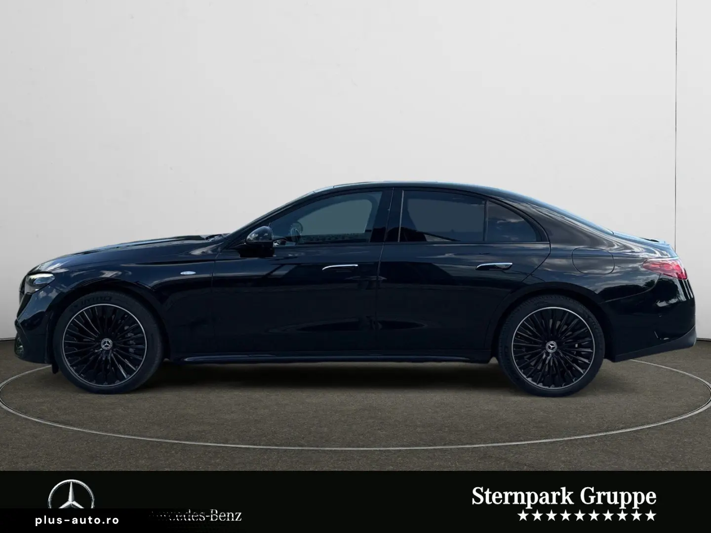 MERCEDES-BENZ E 300 de AMG  Superscreen Pano Bur4D 360