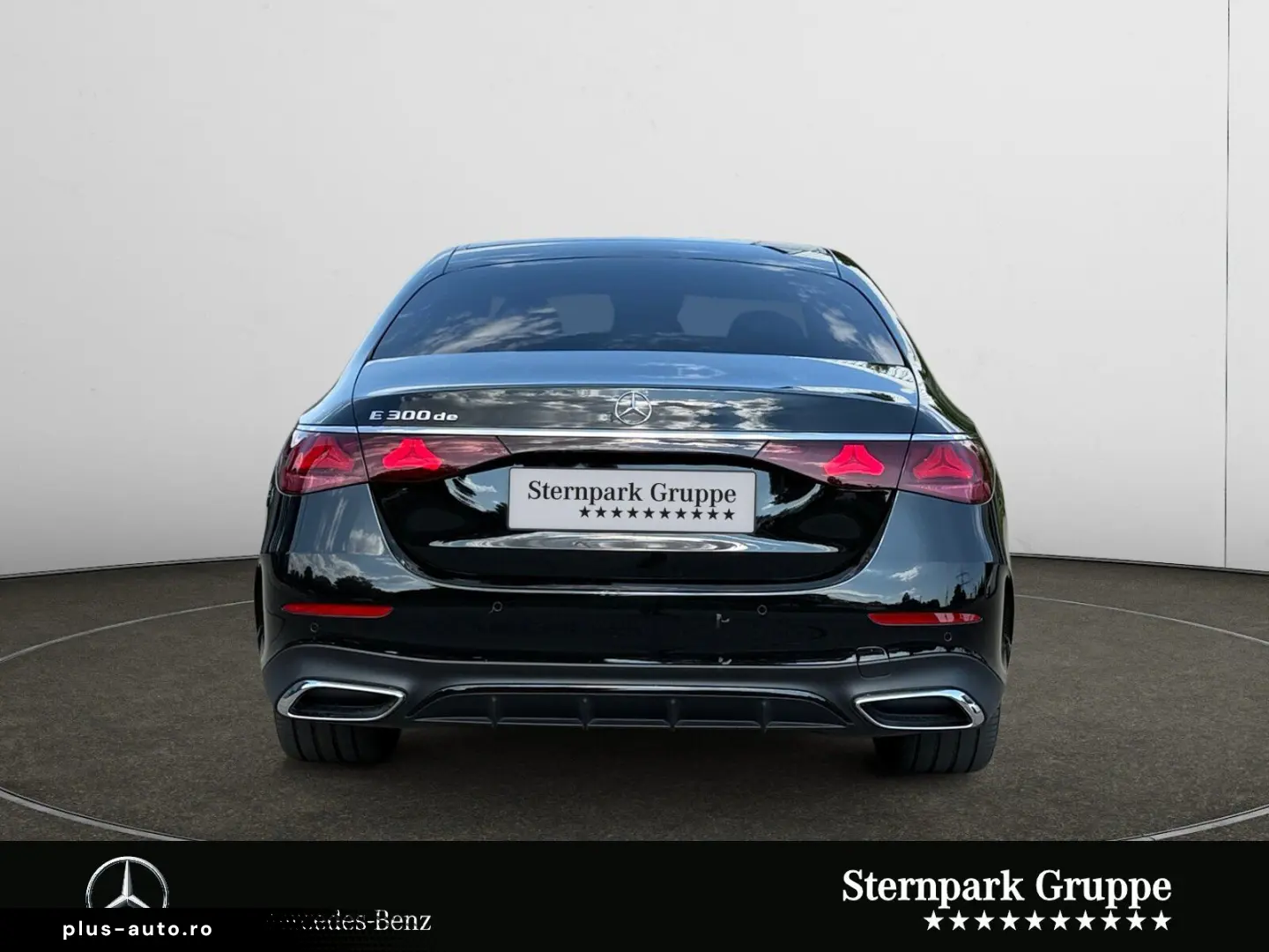 MERCEDES-BENZ E 300 de AMG  Superscreen Pano Bur4D 360