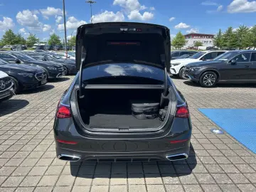MERCEDES-BENZ E 300de Limo AMG BURM NIGHT AIRMATIC