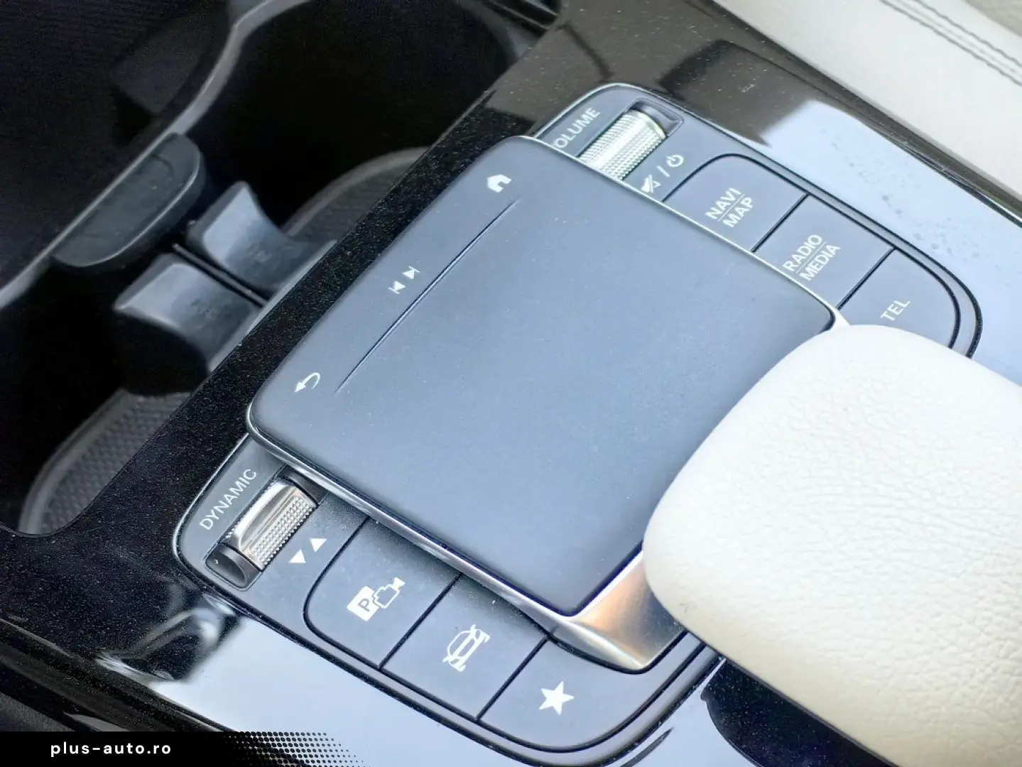 Mercedes-Benz Cla-200