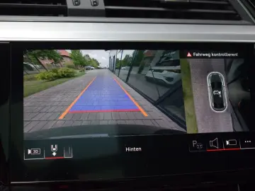 AUDI Q8 e-tron Sportback 55 qu.  S-line Pano Luft HuD