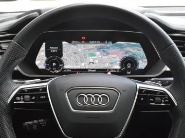 AUDI Q8 e-tron Sportback 55 qu.  S-line Pano Luft HuD