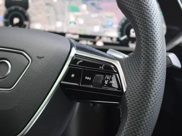AUDI Q8 e-tron Sportback 55 qu.  S-line Pano Luft HuD