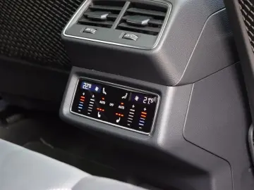 AUDI Q8 e-tron Sportback 55 qu.  S-line Pano Luft HuD