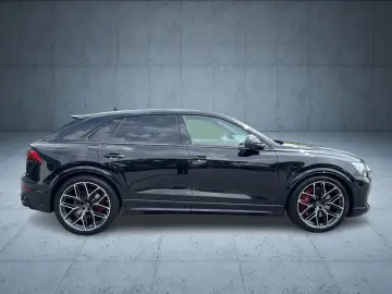 AUDI RS Q8 AHK StHz Pano B&O OLED RS-Aga HuD Carbon 2