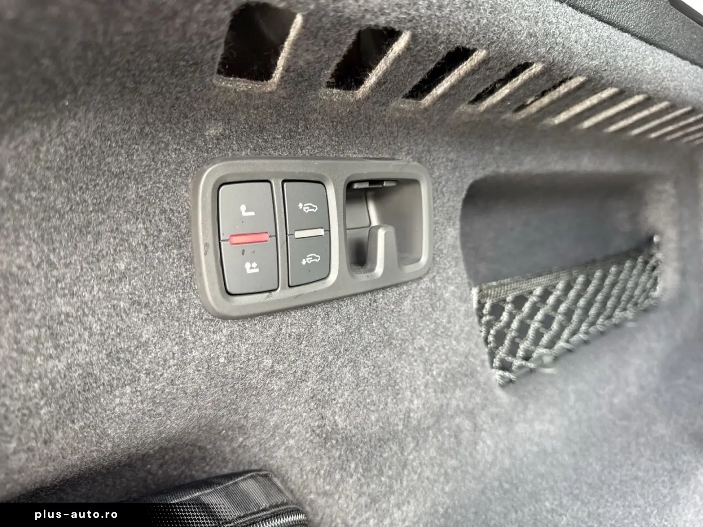 AUDI RS Q8 AHK StHz Pano B&O OLED RS-Aga HuD Carbon 2