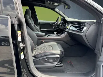 AUDI RS Q8 AHK StHz Pano B&O OLED RS-Aga HuD Carbon 2