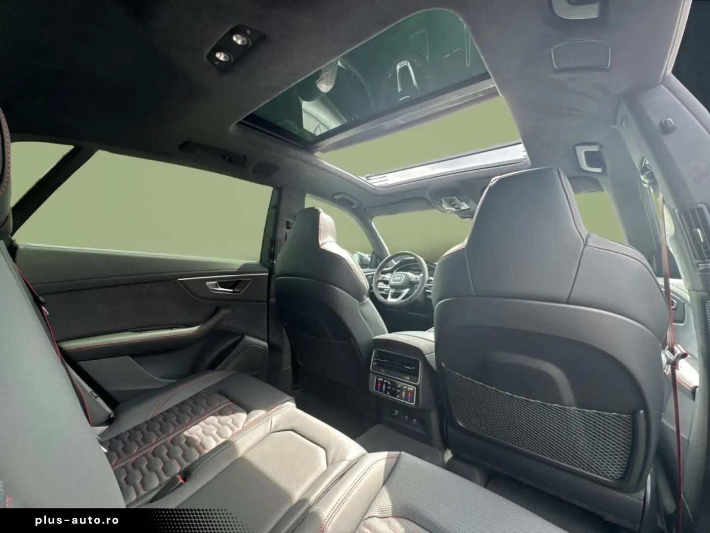 AUDI RS Q8 AHK StHz Pano B&O OLED RS-Aga HuD Carbon 2