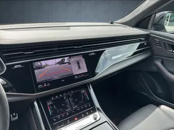 AUDI RS Q8 AHK StHz Pano B&O OLED RS-Aga HuD Carbon 2