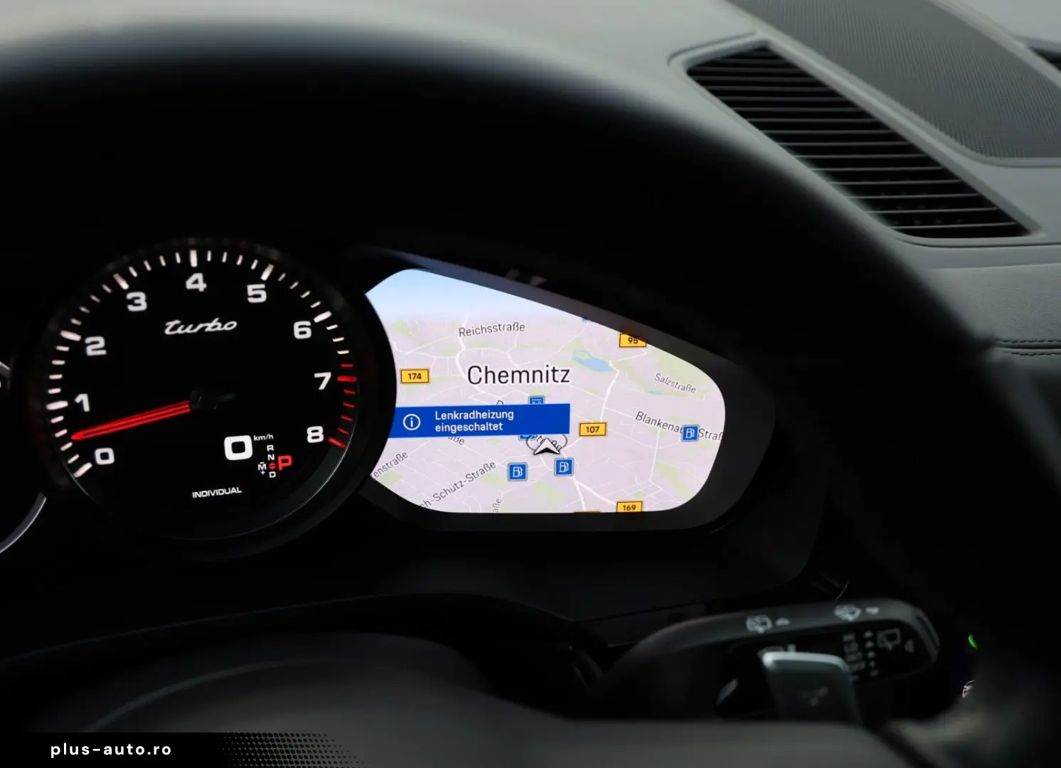 PORSCHE Cayenne Turbo Pano SoftClose Nachtsicht Carbon