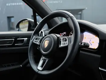PORSCHE Cayenne Turbo Pano SoftClose Nachtsicht Carbon