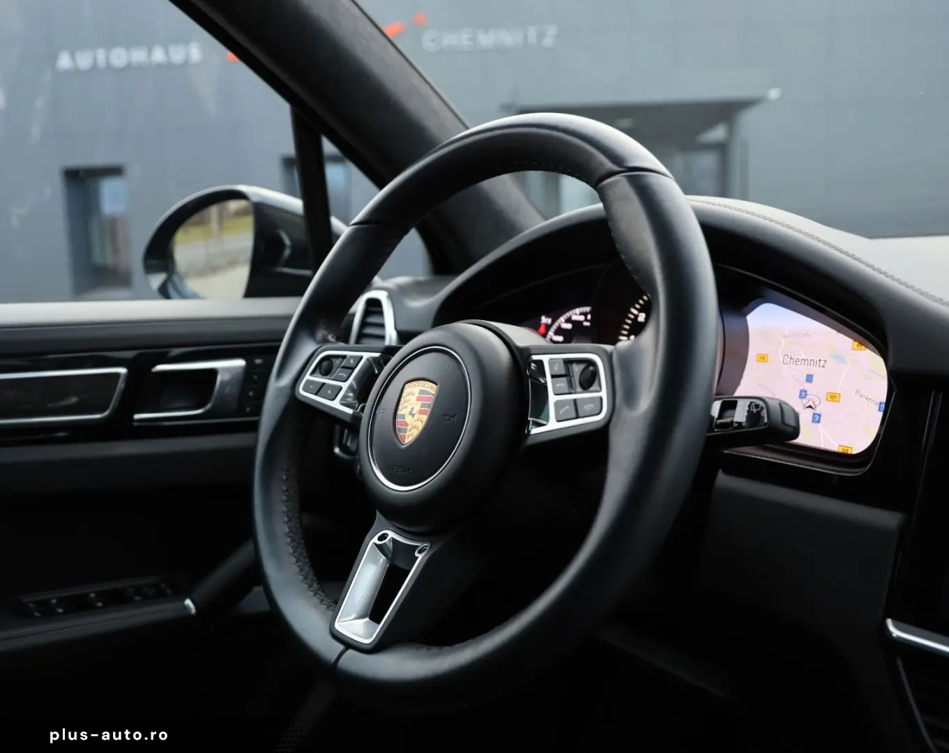 PORSCHE Cayenne Turbo Pano SoftClose Nachtsicht Carbon