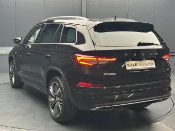 SKODA Kodiaq L&K 4x4 `20Zoll PANORAMA Traveller 360