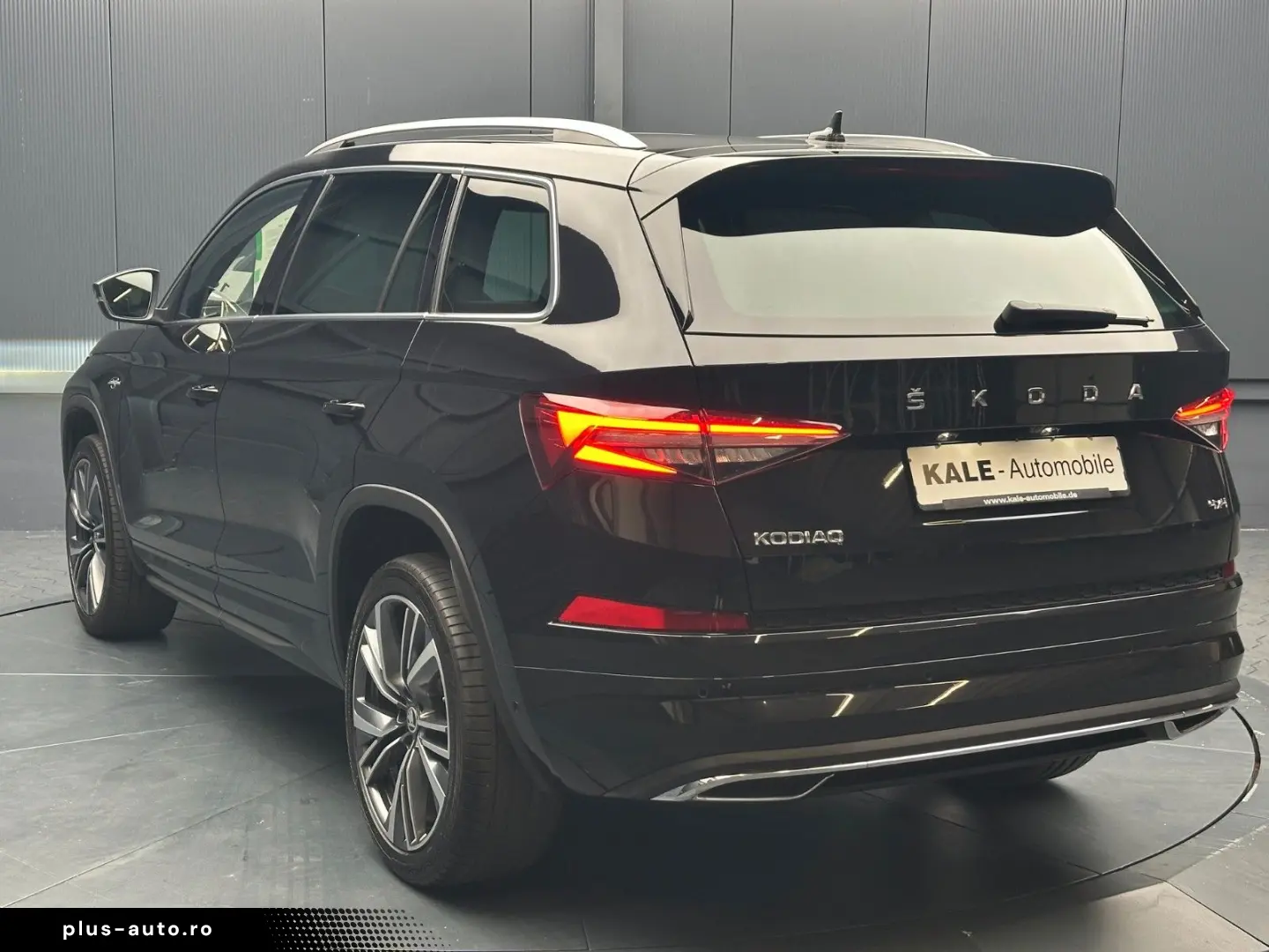 SKODA Kodiaq L&K 4x4 `20Zoll PANORAMA Traveller 360