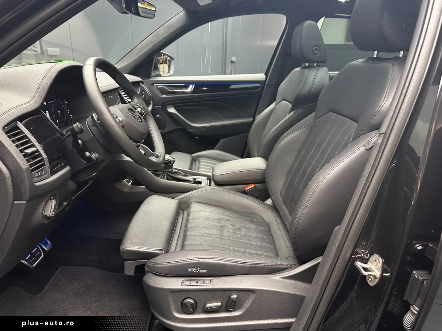 SKODA Kodiaq L&K 4x4 `20Zoll PANORAMA Traveller 360