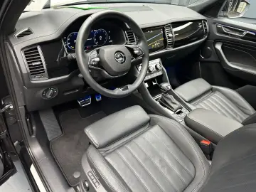 SKODA Kodiaq L&K 4x4 `20Zoll PANORAMA Traveller 360