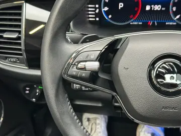 SKODA Kodiaq L&K 4x4 `20Zoll PANORAMA Traveller 360