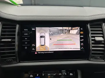 SKODA Kodiaq L&K 4x4 `20Zoll PANORAMA Traveller 360