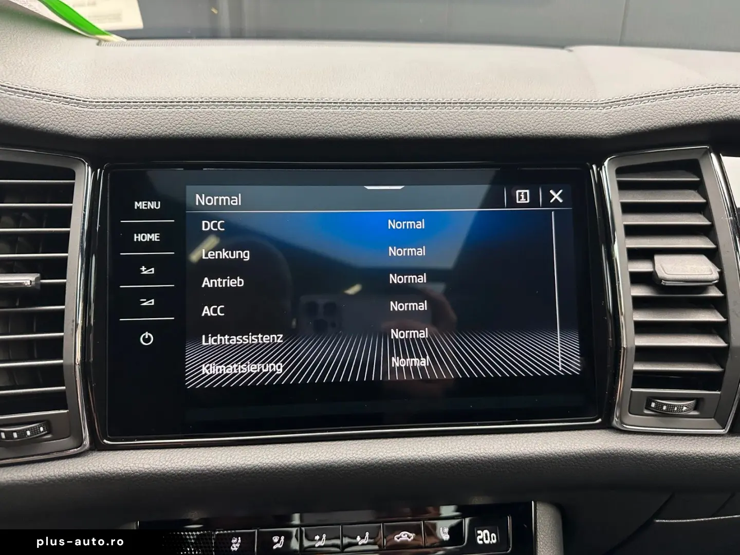 SKODA Kodiaq L&K 4x4 `20Zoll PANORAMA Traveller 360