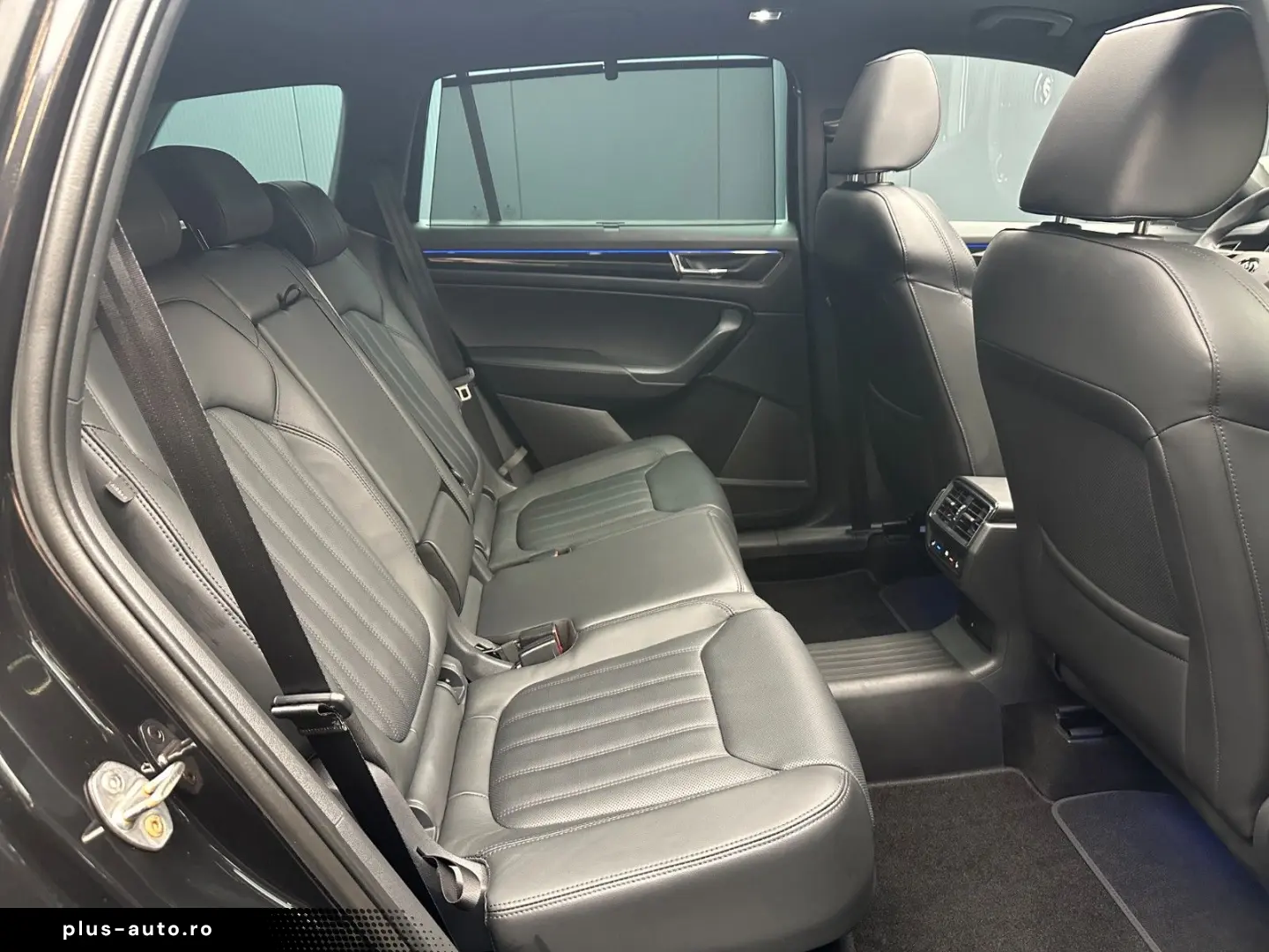 SKODA Kodiaq L&K 4x4 `20Zoll PANORAMA Traveller 360