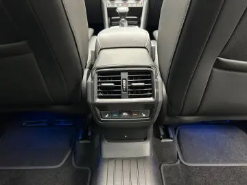 SKODA Kodiaq L&K 4x4 `20Zoll PANORAMA Traveller 360