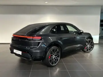 PORSCHE Macan Turbo InnoDrive HA-Lenkung Head-Up 22-Zoll