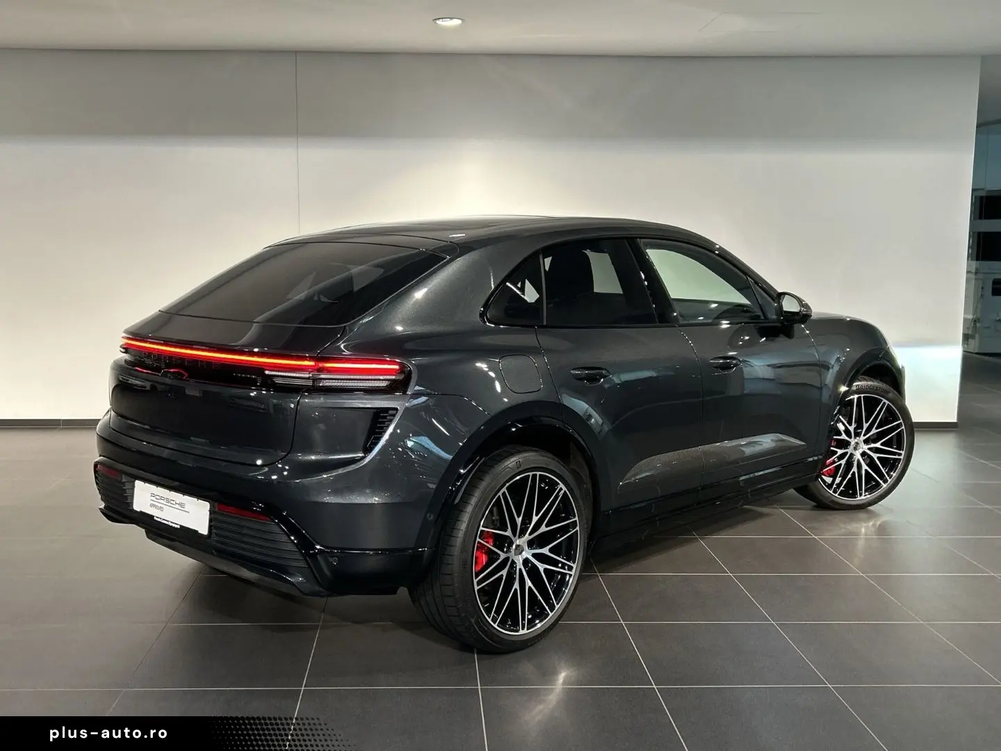 PORSCHE Macan Turbo InnoDrive HA-Lenkung Head-Up 22-Zoll