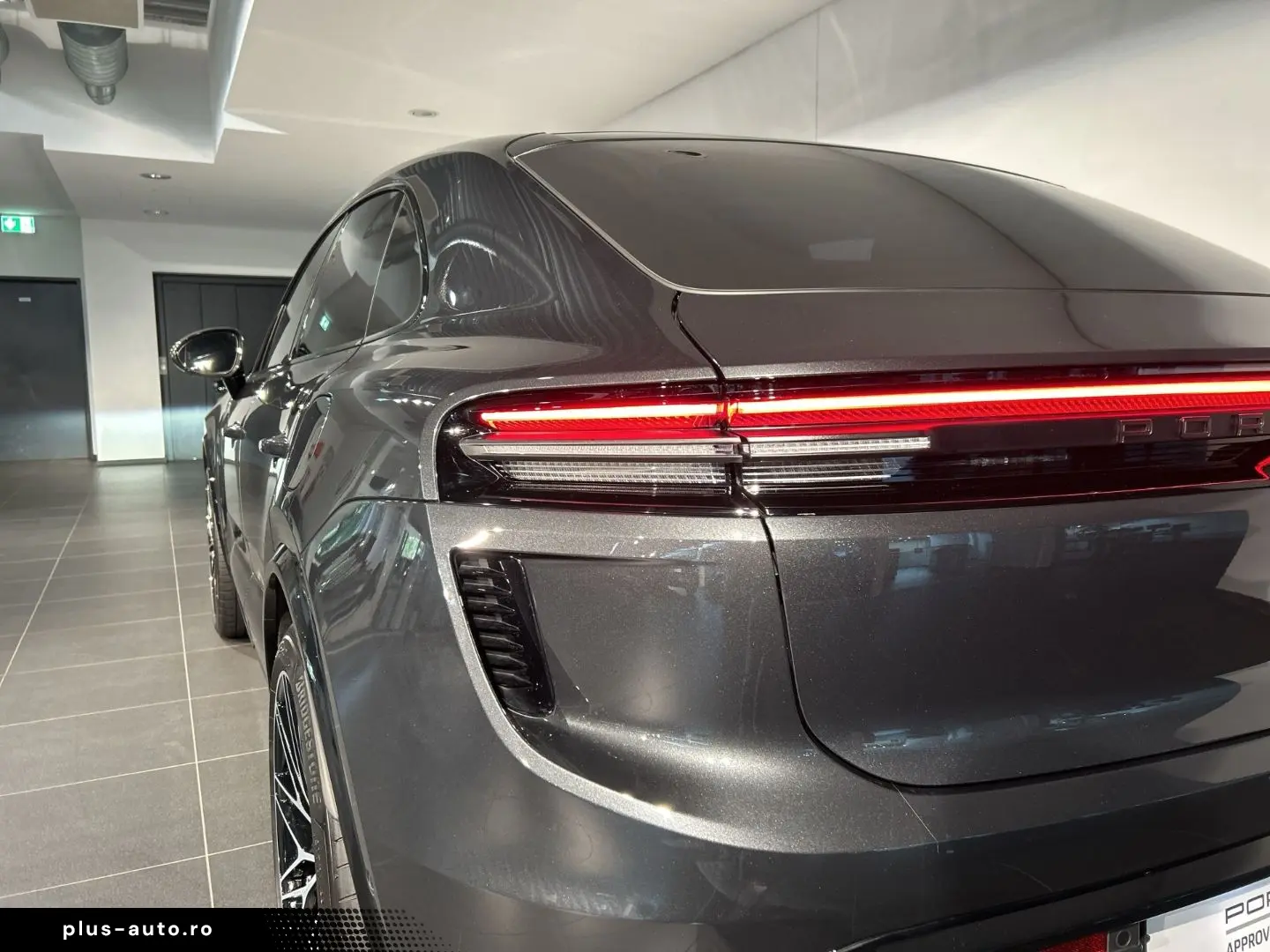 PORSCHE Macan Turbo InnoDrive HA-Lenkung Head-Up 22-Zoll