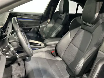 PORSCHE Macan Turbo InnoDrive HA-Lenkung Head-Up 22-Zoll
