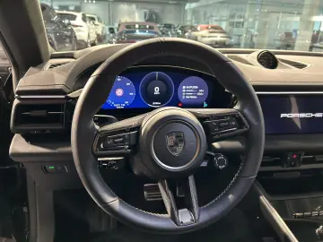 PORSCHE Macan Turbo InnoDrive HA-Lenkung Head-Up 22-Zoll