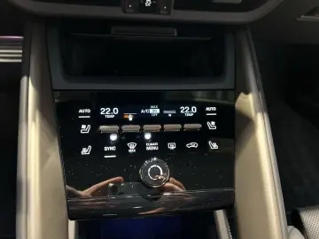 PORSCHE Macan Turbo InnoDrive HA-Lenkung Head-Up 22-Zoll