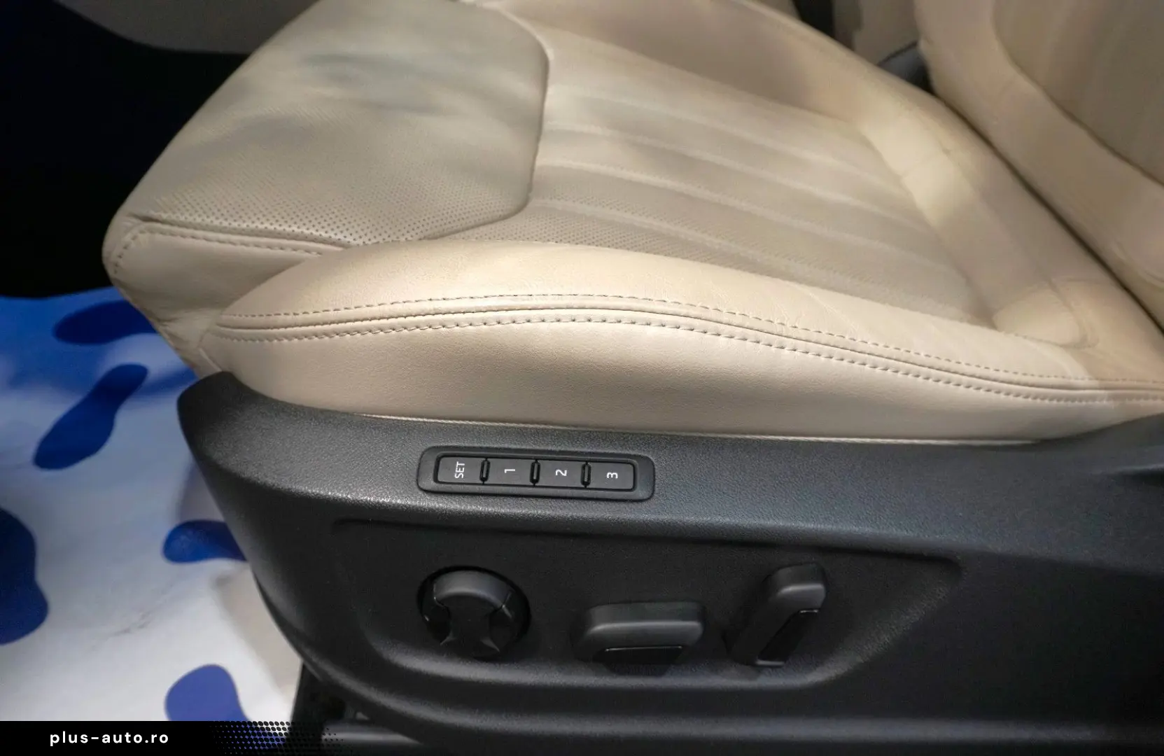 SKODA Kodiaq L&K 4x4 2.0 TSI PANO 360  AHK MATRIX