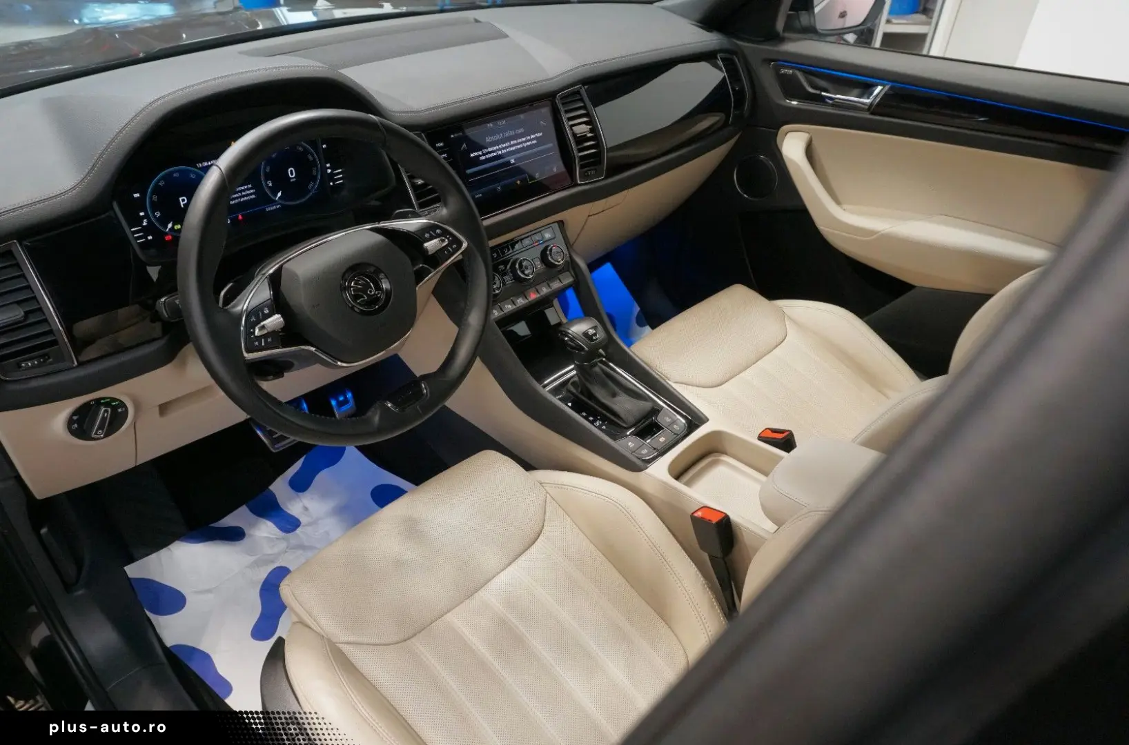 SKODA Kodiaq L&K 4x4 2.0 TSI PANO 360  AHK MATRIX