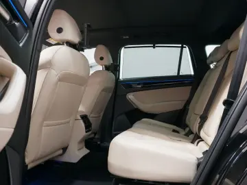 SKODA Kodiaq L&K 4x4 2.0 TSI PANO 360  AHK MATRIX