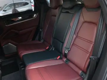 PORSCHE Cayenne S E-Hybrid 1Hd CARBON KREIDE BURMES SOFT