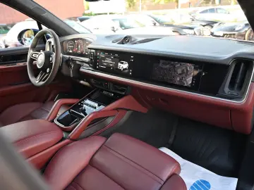 PORSCHE Cayenne S E-Hybrid 1Hd CARBON KREIDE BURMES SOFT
