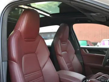 PORSCHE Cayenne S E-Hybrid 1Hd CARBON KREIDE BURMES SOFT