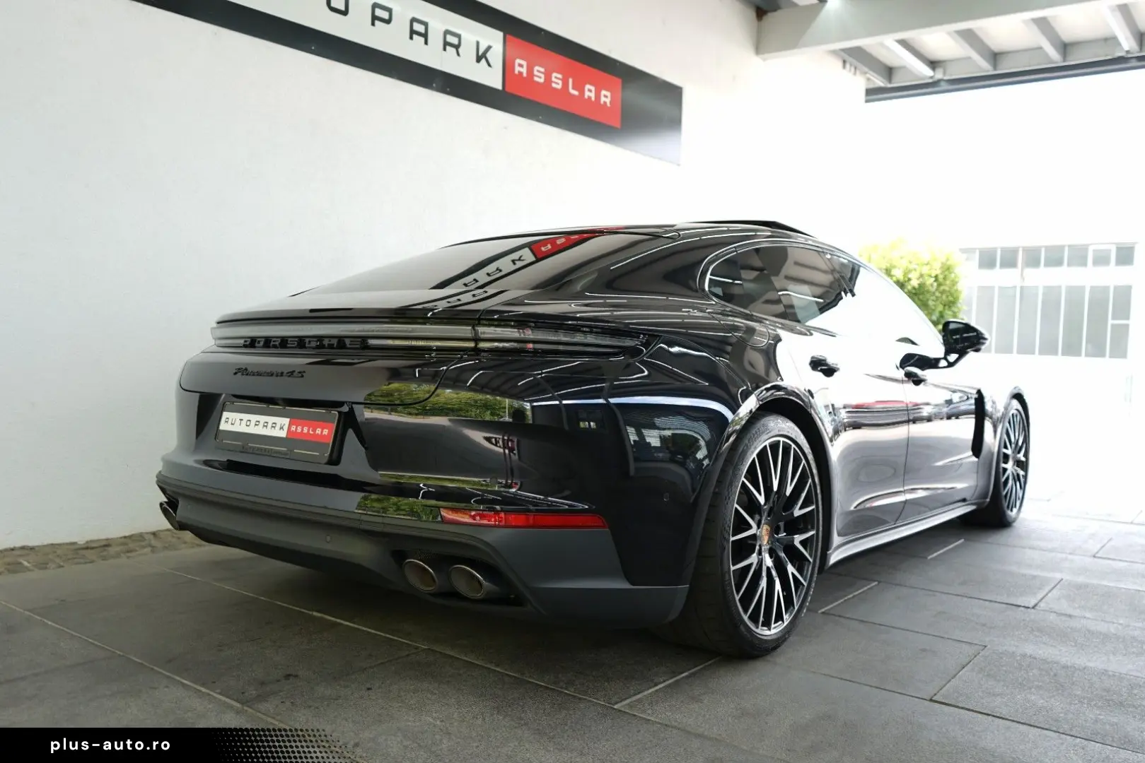 PORSCHE Panamera 4 S E-Hybrid SpAbgas Pano HUD Massage