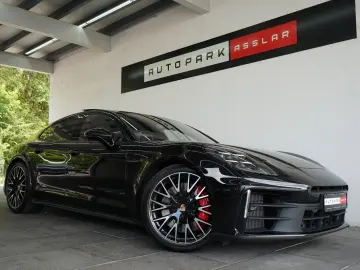 PORSCHE Panamera 4 S E-Hybrid SpAbgas Pano HUD Massage