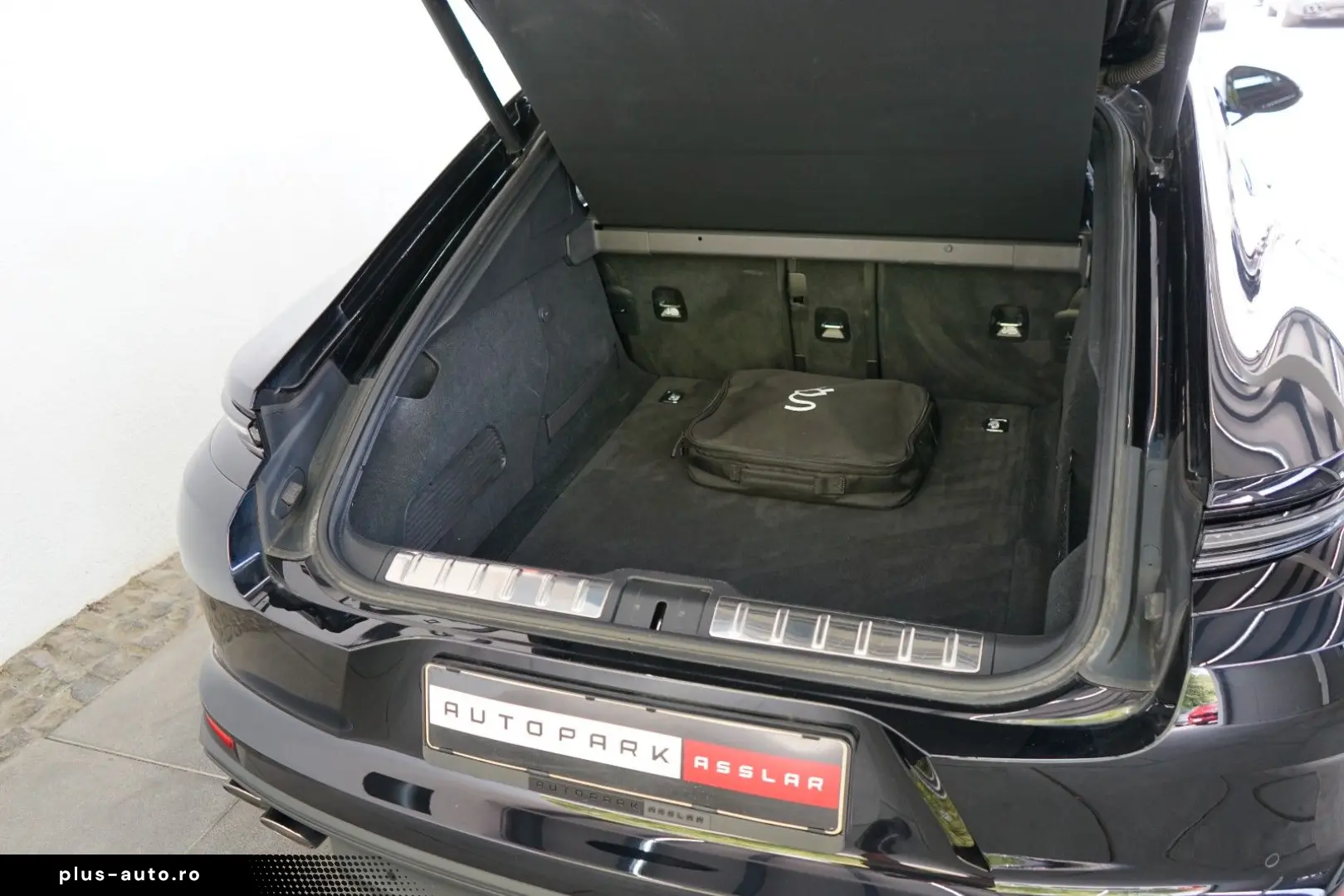 PORSCHE Panamera 4 S E-Hybrid SpAbgas Pano HUD Massage