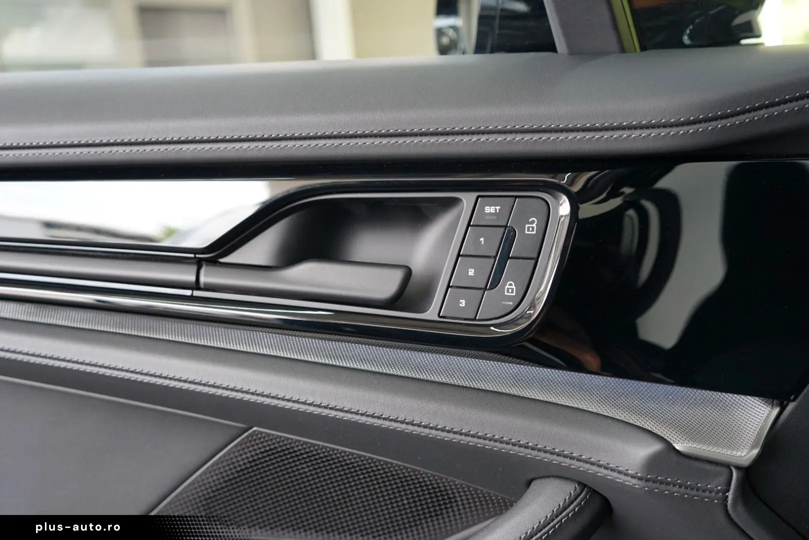 PORSCHE Panamera 4 S E-Hybrid SpAbgas Pano HUD Massage
