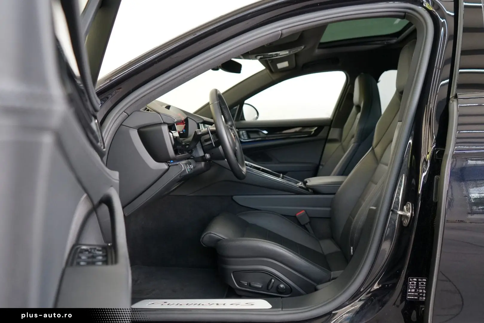 PORSCHE Panamera 4 S E-Hybrid SpAbgas Pano HUD Massage