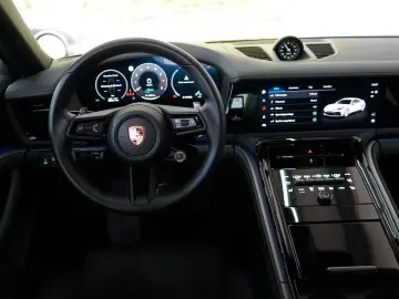 PORSCHE Panamera 4 S E-Hybrid SpAbgas Pano HUD Massage