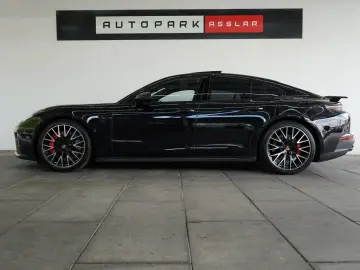 PORSCHE Panamera 4 S E-Hybrid SpAbgas Pano HUD Massage