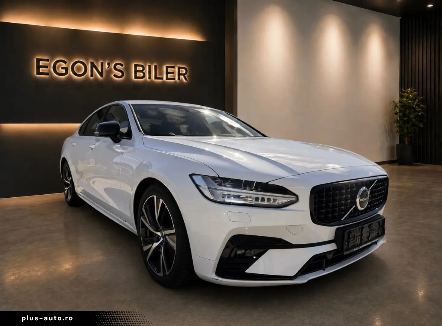 VOLVO S90 T8 Recharge AWD Geartronic R-Design Rech...