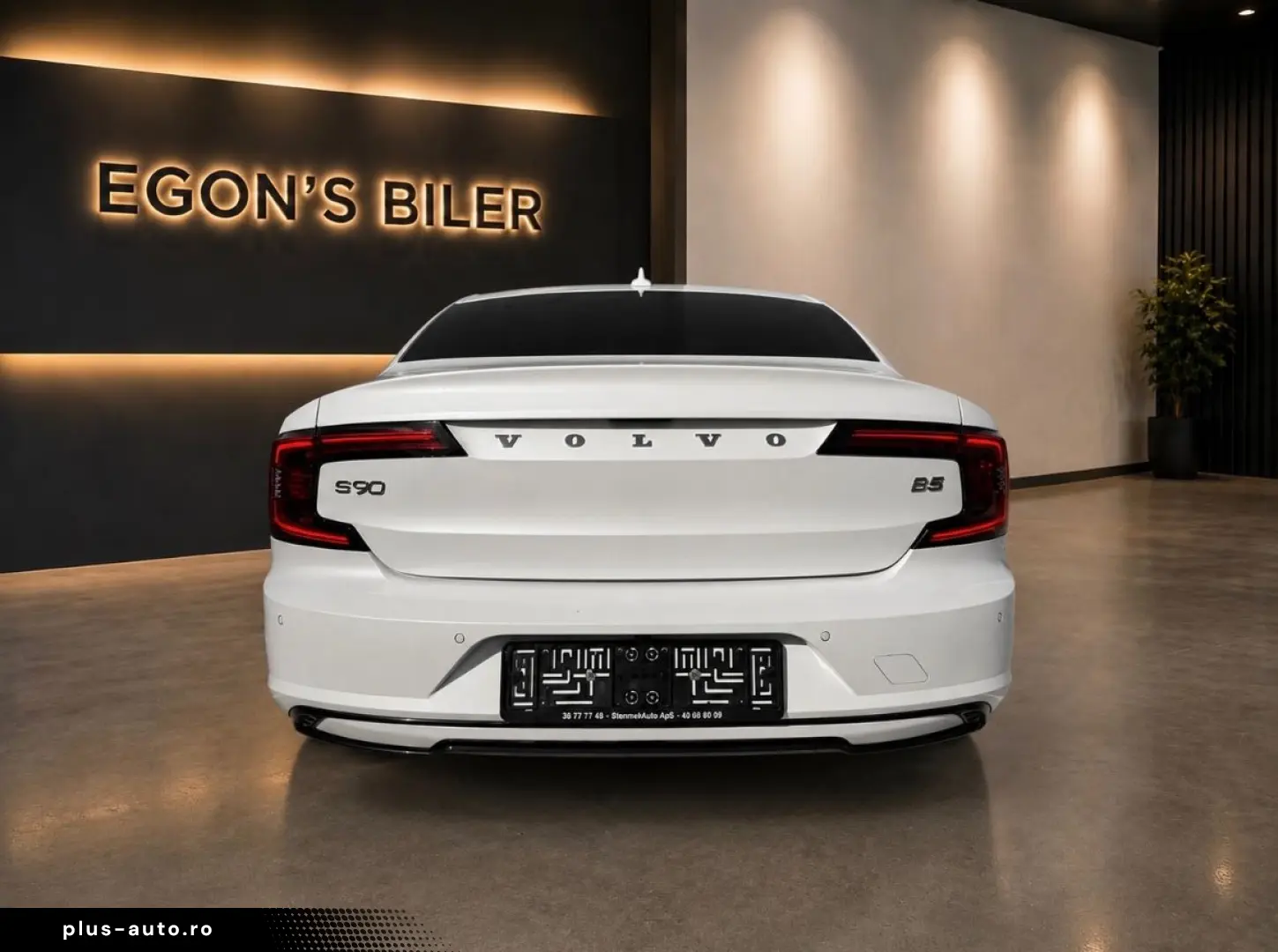VOLVO S90 T8 Recharge AWD Geartronic R-Design Rech...
