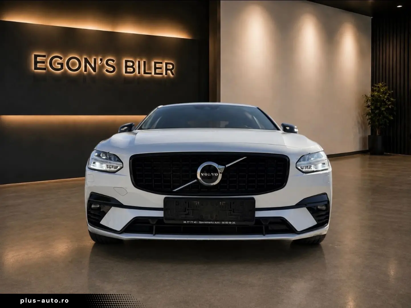 VOLVO S90 T8 Recharge AWD Geartronic R-Design Rech...