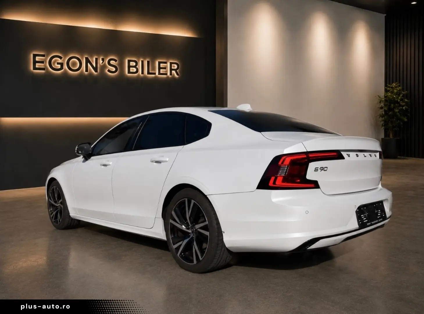 VOLVO S90 T8 Recharge AWD Geartronic R-Design Rech...